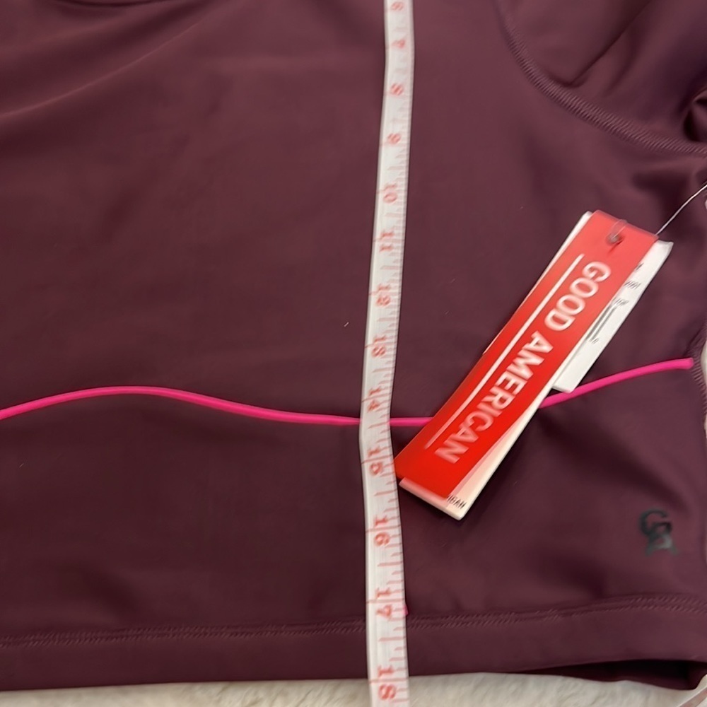 Good American Crop top “electric feel SS crop top” Bordeaux size “6” (=22/24) - Picture 11 of 11